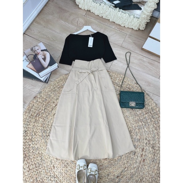 Set Áo Zip Bệt Vai Cùng Chân Váy Váy KaKi Dài