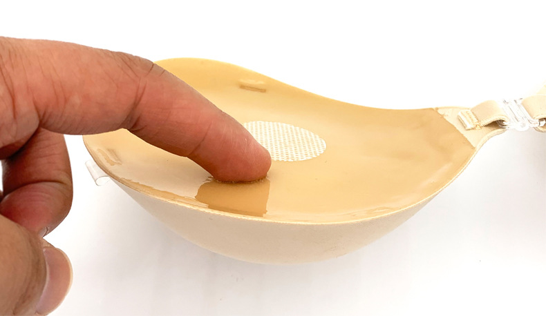 Áo đệm dán ngực vô hình dày 5cm bằng silicon phối dây cho cô dâu đám cưới
