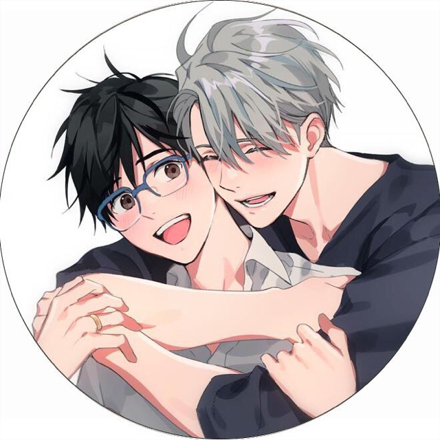 Combo 3 Huy hiệu anime couple yuri!!!on lce victuuri mẫu khác nhau