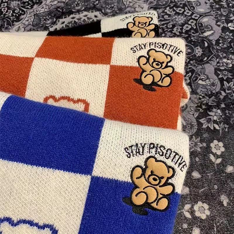 Áo Sweater Dáng Rộng Thêu Hình Gấu Bàn Cờ Vua Kiểu Vintage Thời Trang Mùa Đông Cho Các Cặp Đôi