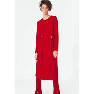 Váy đỏ zara auth newtag mặc lễ Tết cực sang