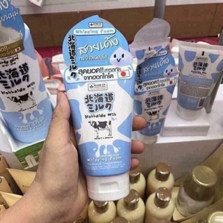 Sữa rửa mặt bò Hokaido