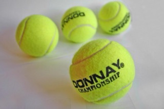 BÓNG TENNIS CỦ