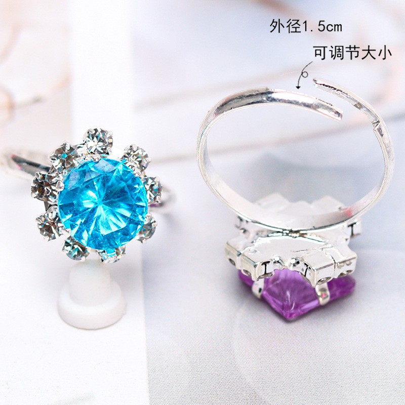Bộ 5 Nhẫn Nhựa Hoạt Hình Công Chúa Cho Bé Gái