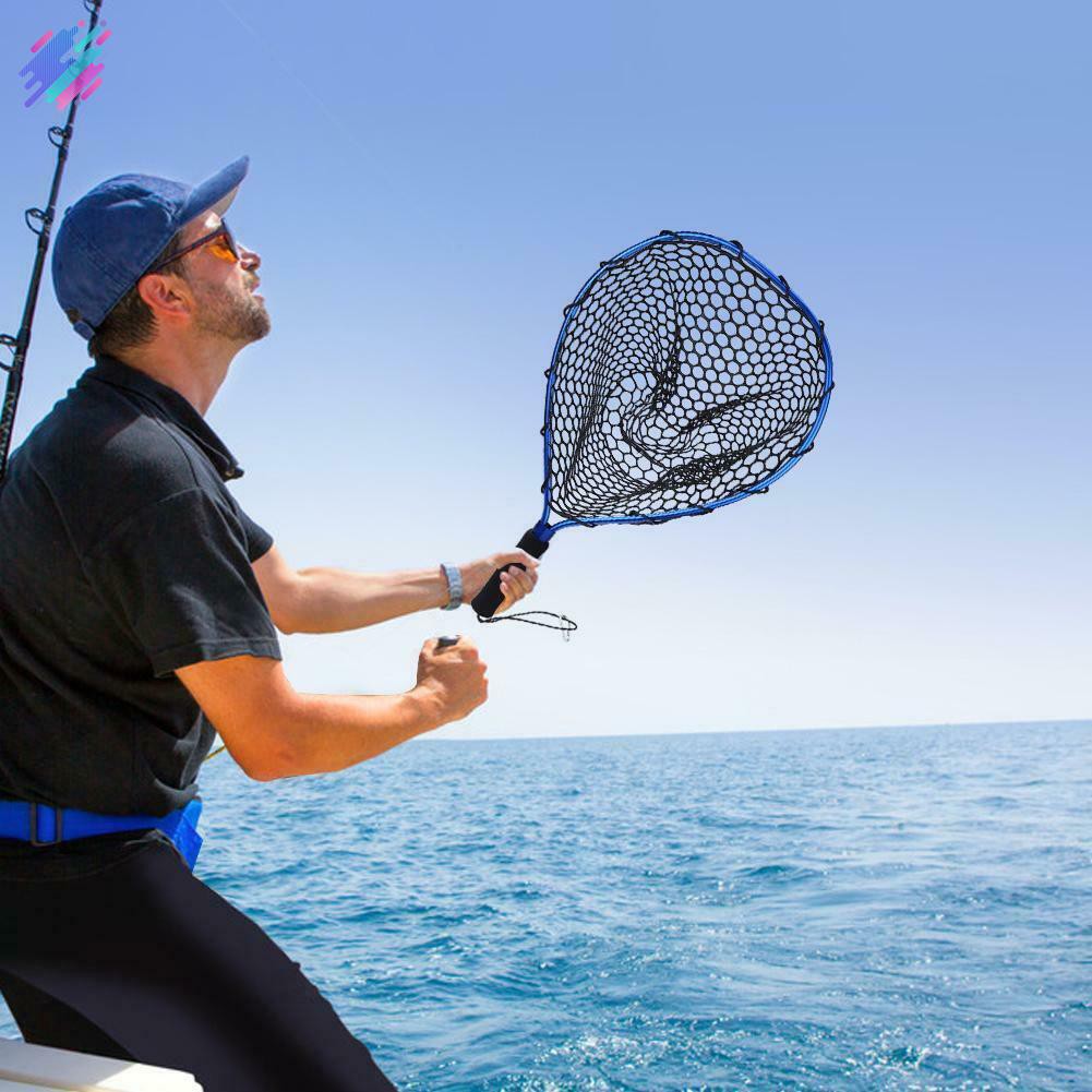 Vợt lưới bắt cá có thể gấp gọn lại tiện dụng