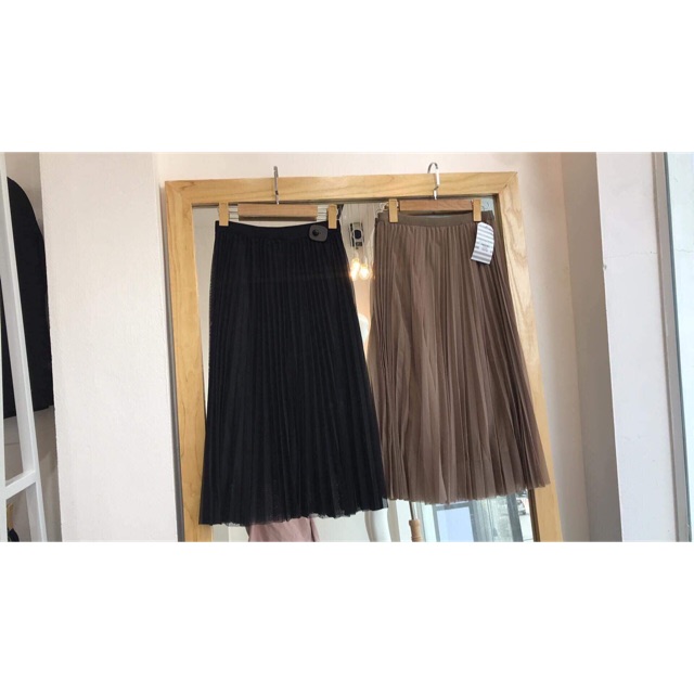 Chân váy midi đen dáng dài