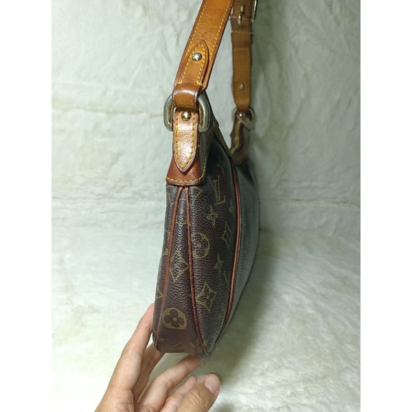 Túi xách si hiệu Lv