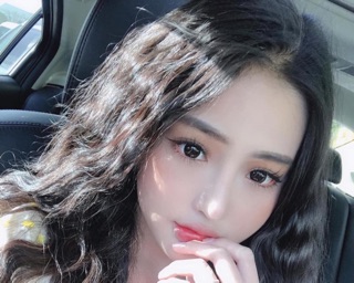 LENS KÍNH ÁP TRÒNG MÀU ĐEN O GIÃN , Mắt Dễ THƯƠNG GiÃN ( DIA 14.0)