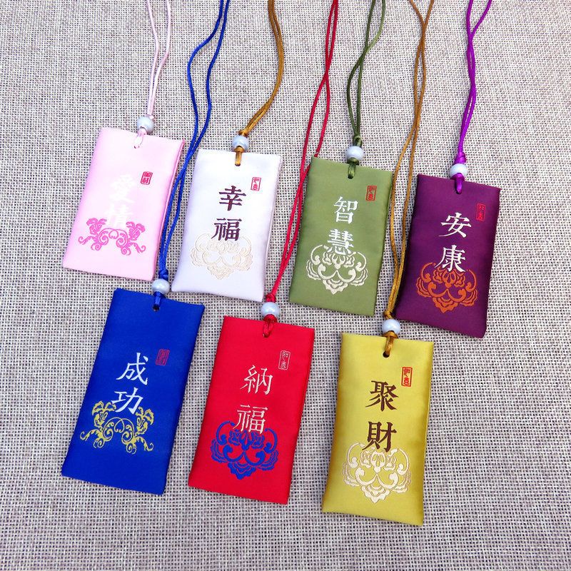 túi phước lành omamori  may mắn tài lộc