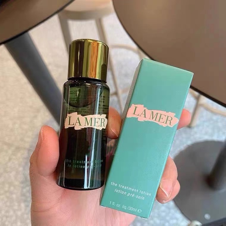 Tinh Chất Dưỡng Da La Mer 30ML Hỗ Trợ Cải Thiện Nước Cho Da              La Mer Treatment Lotion 30ML Repairing Essence Water