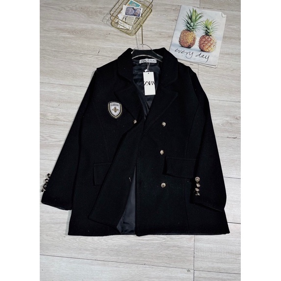 Áo vest dạ khuy xinh xắn