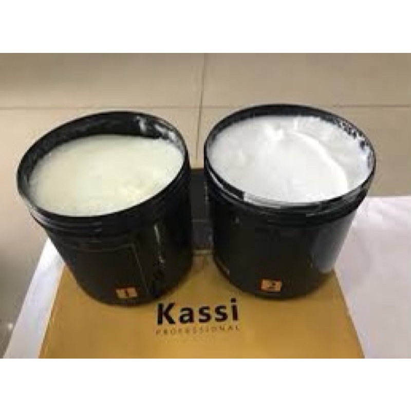 Kem duỗi tóc Kassi Delux 1000ml CHÍNH HÃNGbao gồm 1 hu thuốc duỗi và 1 hủ thuốc dập tóc 1000ml, sản phẩm chuyên nghiệp