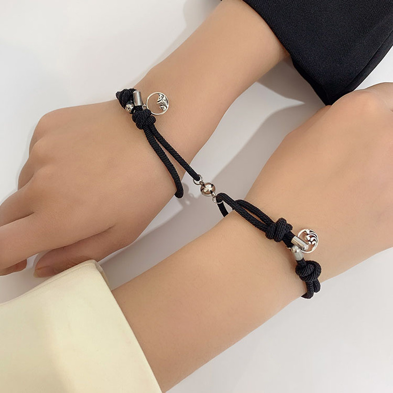 [Mã FACBHOT55 giảm 10K đơn bất kì] Bộ 2 Vòng Tay Nam Châm Cho Cặp Đôi | BigBuy360 - bigbuy360.vn