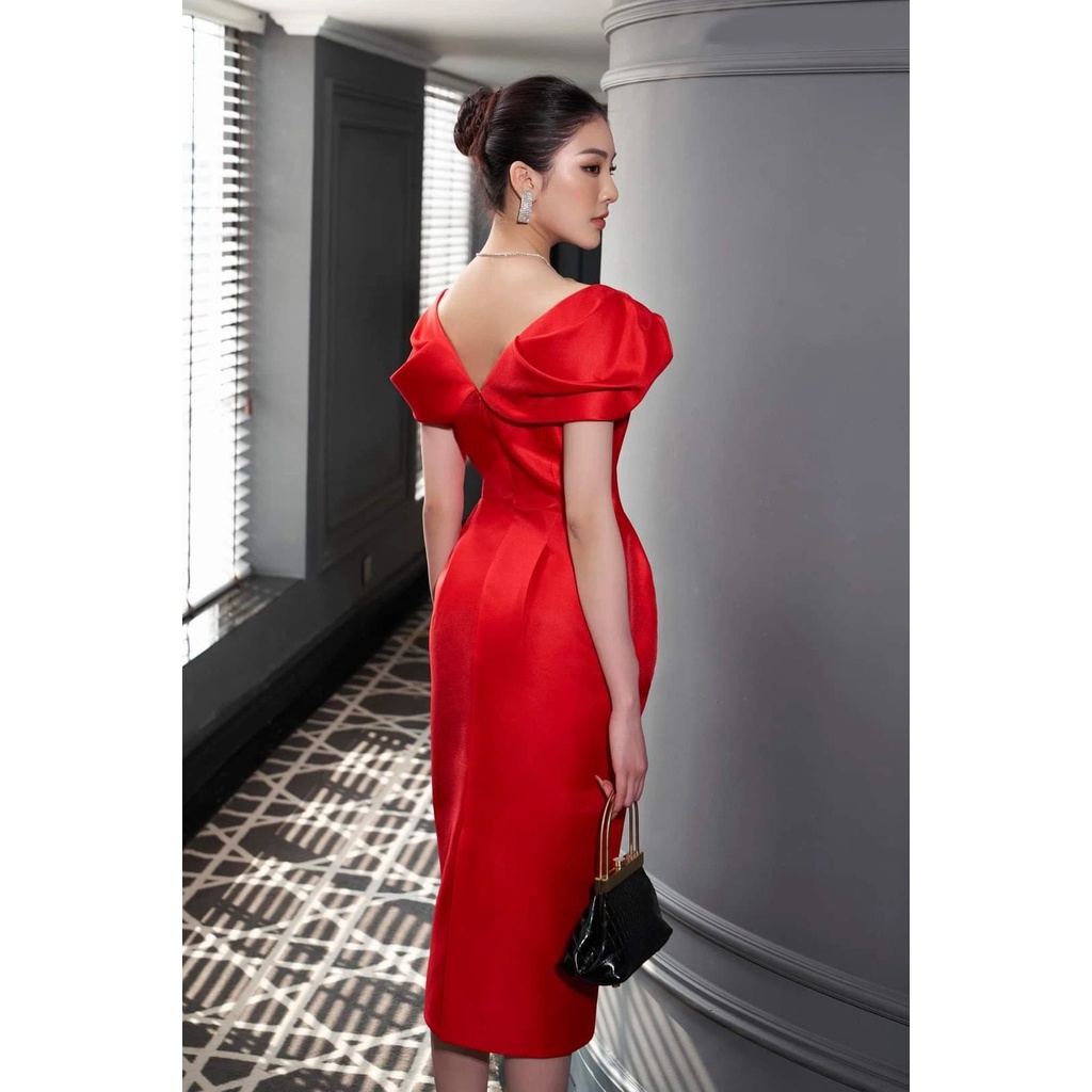 Đầm ôm body hở vai xẻ ngực xếp ly eo (HÀNG CAO CẤP)