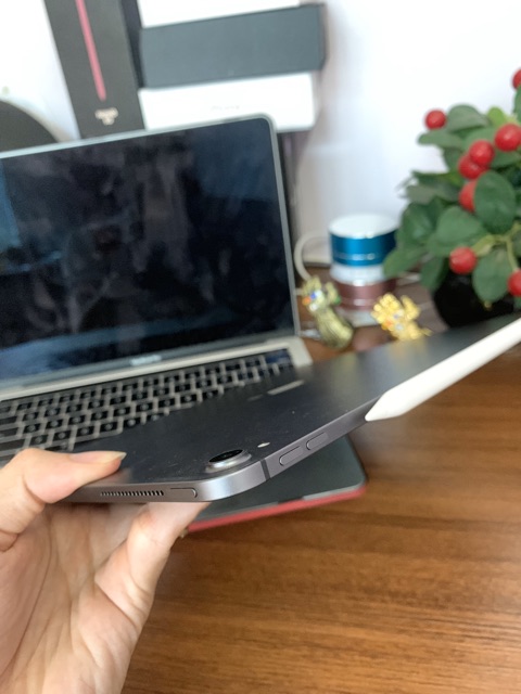 Máy tính bảng ipad Pro 2018 11” 4G+wifi (bản có sim, có mở khoá khuôn mặt) [Smobile - Smobilevn.com] | BigBuy360 - bigbuy360.vn