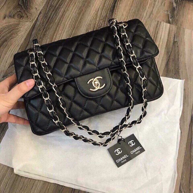 Set balo dù 5 món.