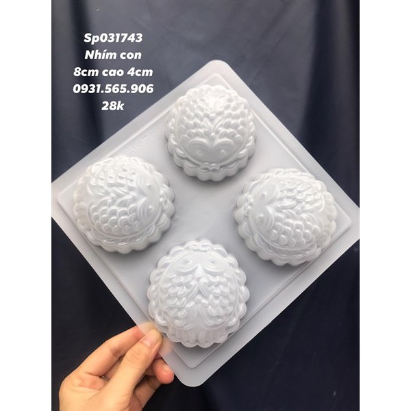 Khuôn Bánh Nhựa Làm Thạch Vĩ Con Nhím 4C Rctt