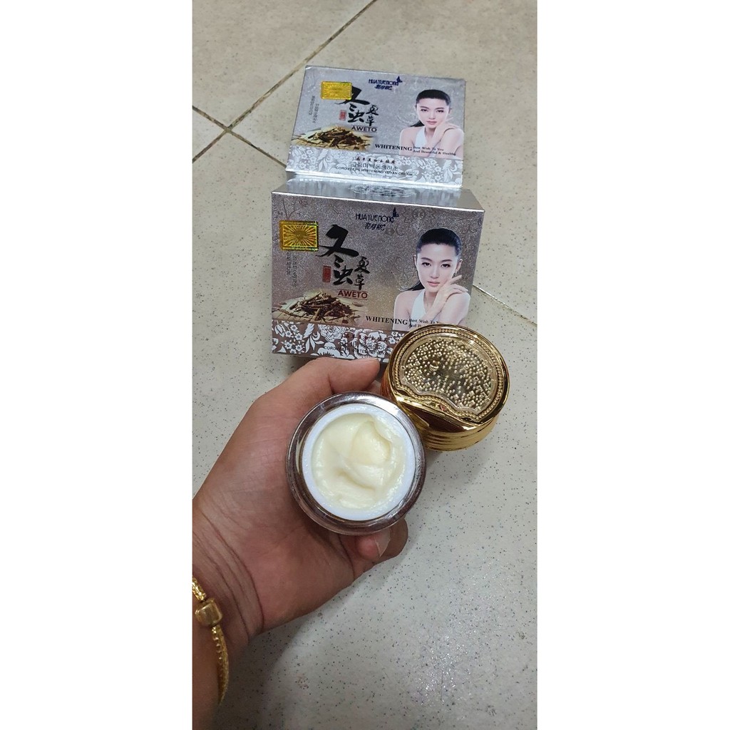 Kem HuaYueNong Hoa Anh Đào trắng cho da nám