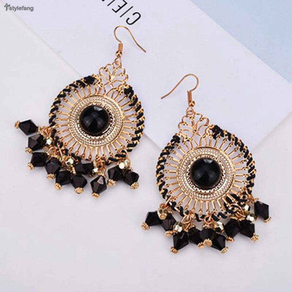 Bông tai tua rua phong cách dân tộc độc đáo