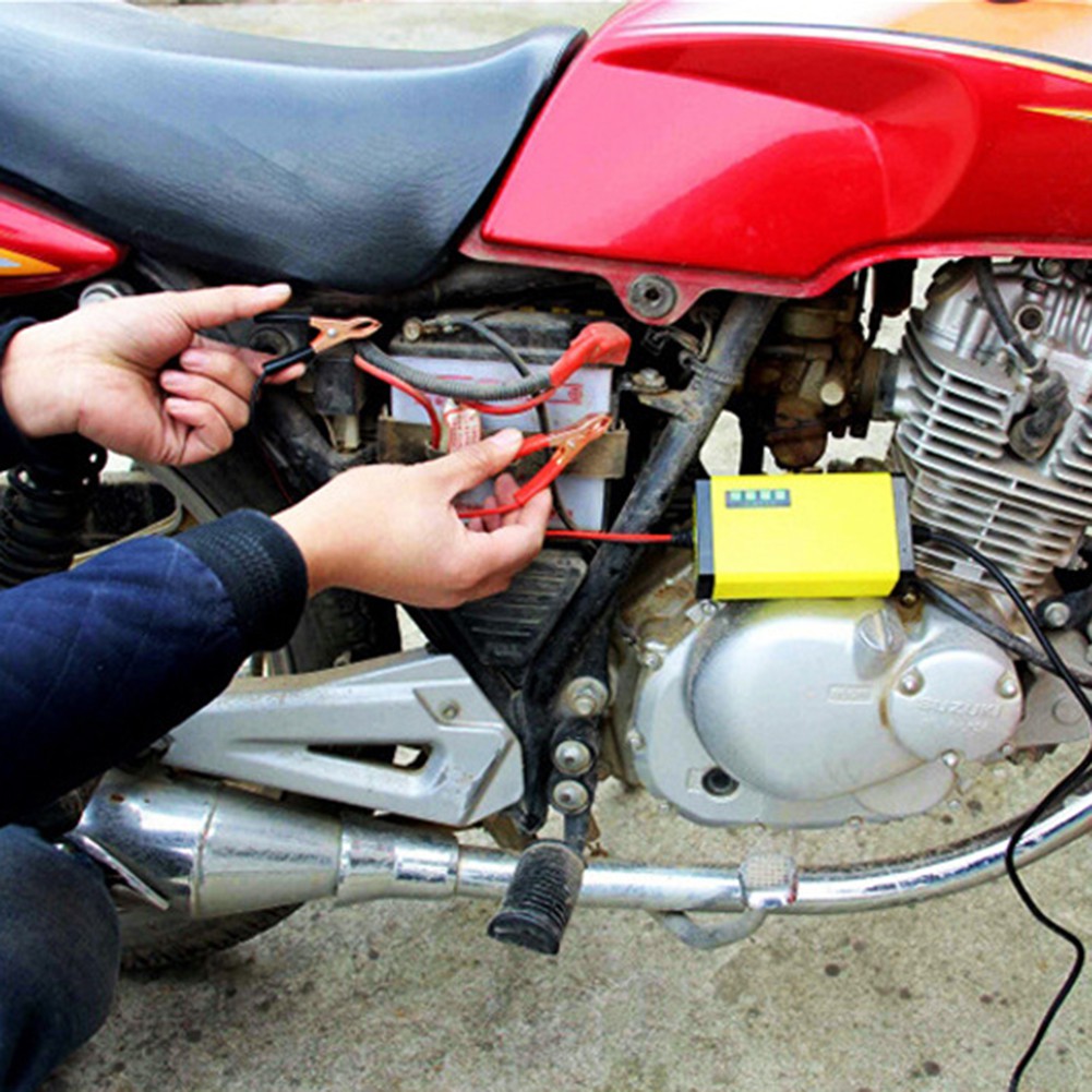 Bộ Sạc Pin Động Cơ Xe Hơi Y31 12V 2A Có Màn Hình LED Hiển Thị