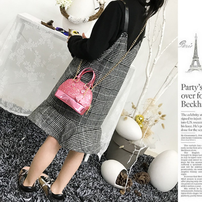 Túi xách mini đính kim tuyến và tua rua điệu đà cho bé