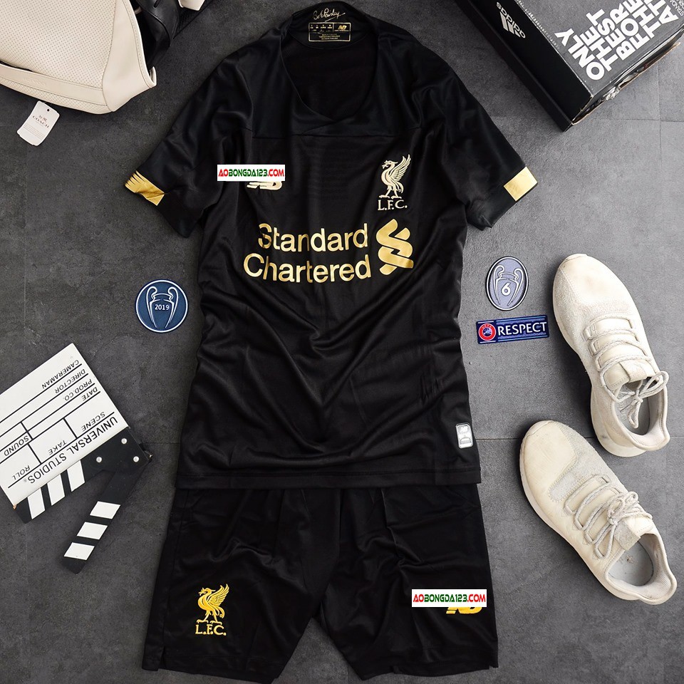 Áo bóng đá Liverpool đen 2019-2020