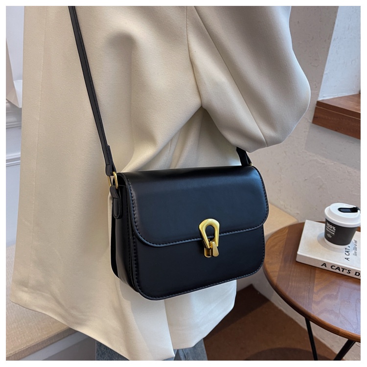 Túi xách nữ đeo chéo hàng cao cấp chất da mềm mịn tuyệt đẹp Capucha T149