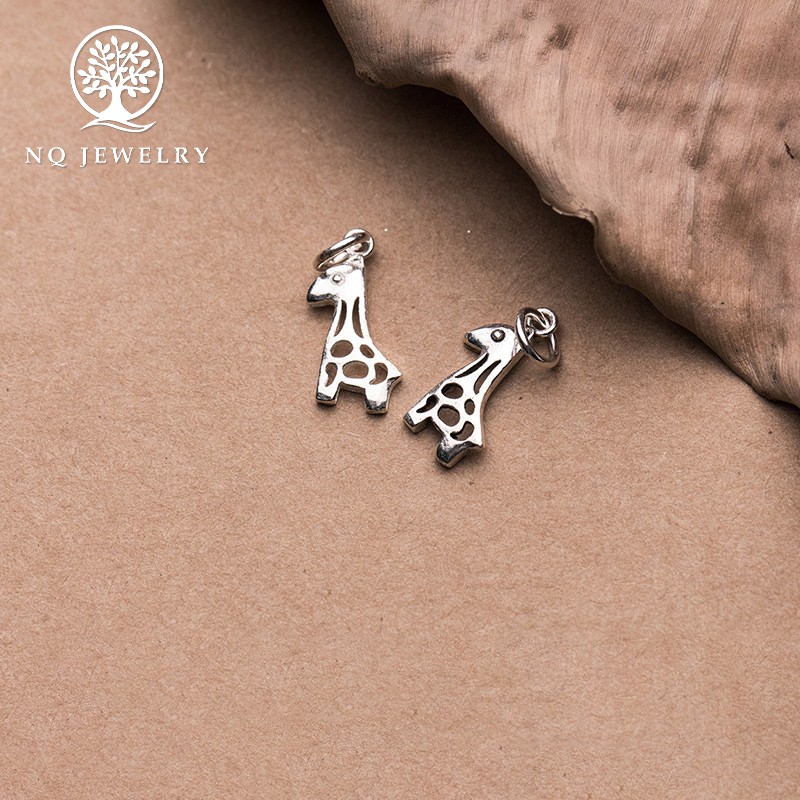 Charm bạc hình hưu mặt treo - NQ Jewelry