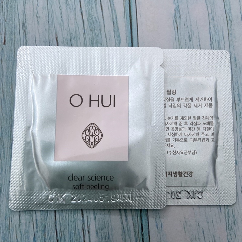 Sample tẩy tế bào chết Ohui Clear Science Soft Peeling 1ml