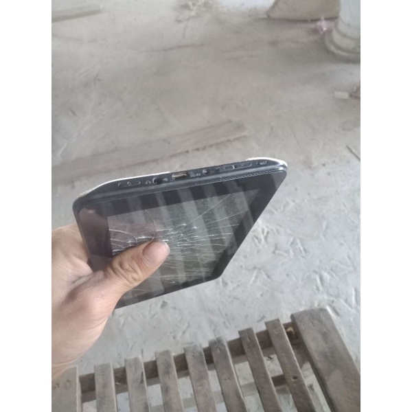 Xác máy tính bảng samsung không biết model. | BigBuy360 - bigbuy360.vn