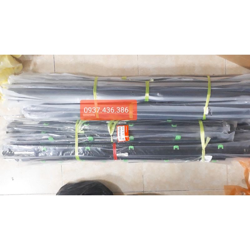 Nẹp chân kính cánh cửa honda Civic 2006-2011, không có mạ crom