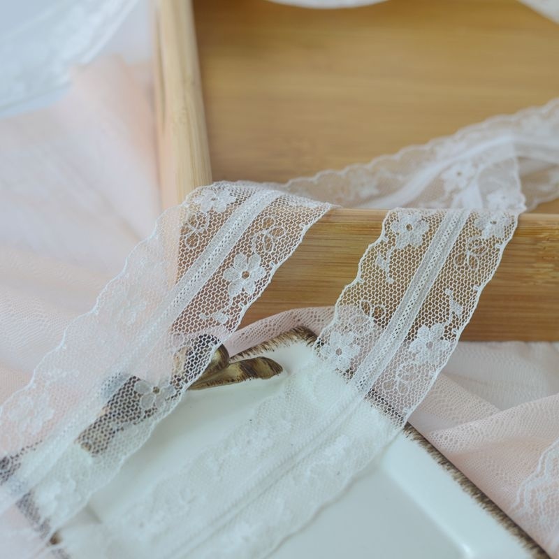 Cuộn ren hoa xinh xắn 2.7 - 3.2cmx1m màu trắng dùng để trang trí quần áo / rèm cửa DIY