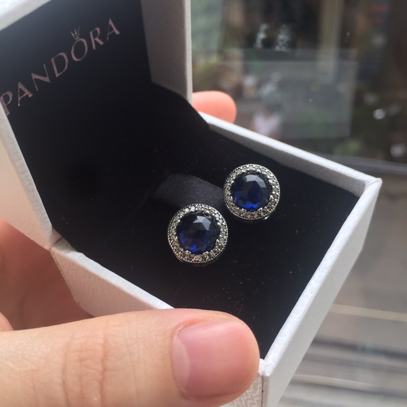 Charm Radiant bạc thái nhiều hình