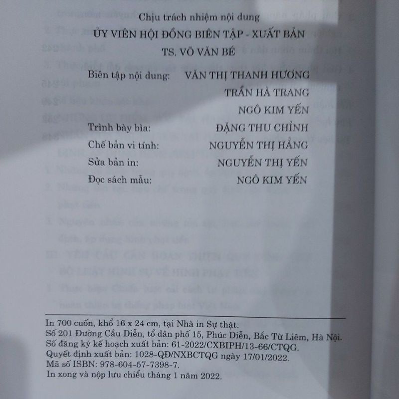 Sách - Hình phạt tiền trong pháp luật hình sự Việt Nam và thực tiễn áp dụng