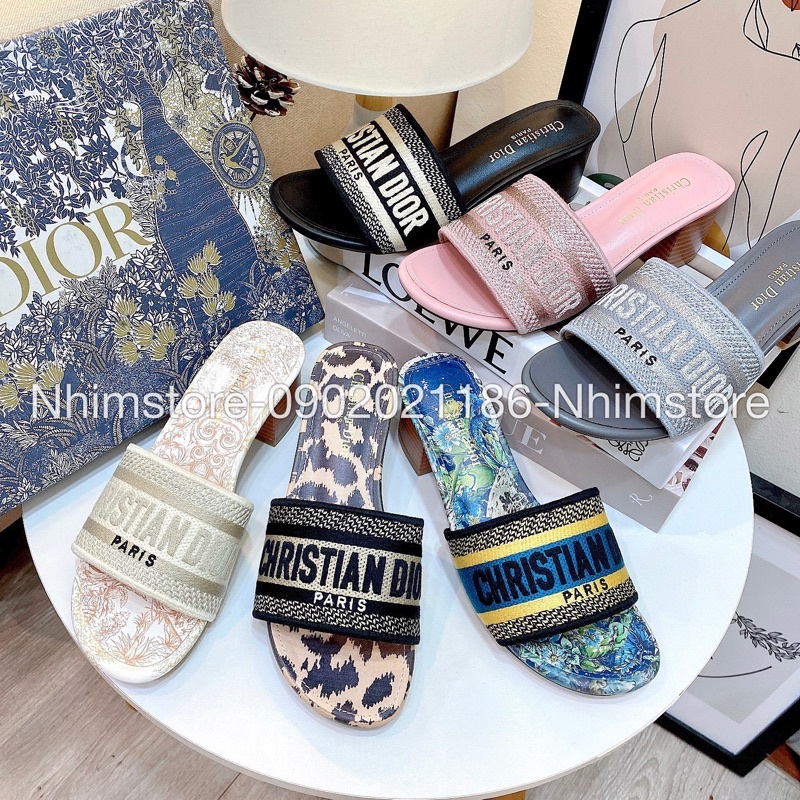 Guốc cao gót đế vuông 5p ,quai thêu chữ. Hàng quảng châu cao cấp hộp túi đầy đủ
