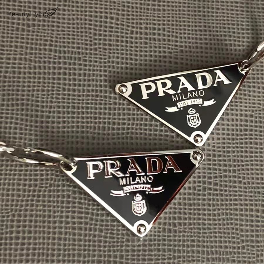Prada Khuyên Tai Hình Tam Giác Bằng Thép Không Gỉ