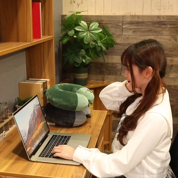 Gối chữ U cao su non HOAILEE1