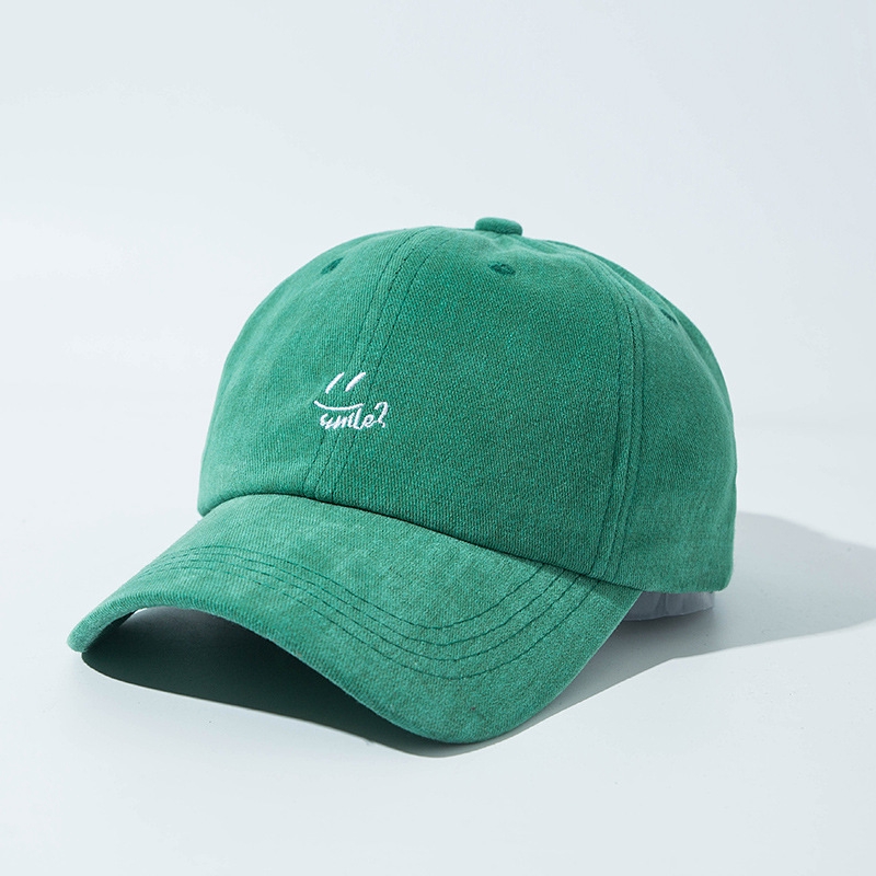 Mũ lưỡi trai thêu họa tiết mặt cười đơn giản thời trang