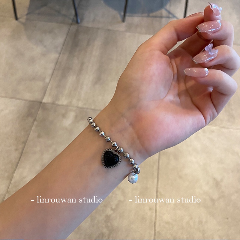 Vòng Tay Chuỗi Hạt Ngọc Trai Mặt Trái Tim Màu Đen Thời Trang Cho Nữ