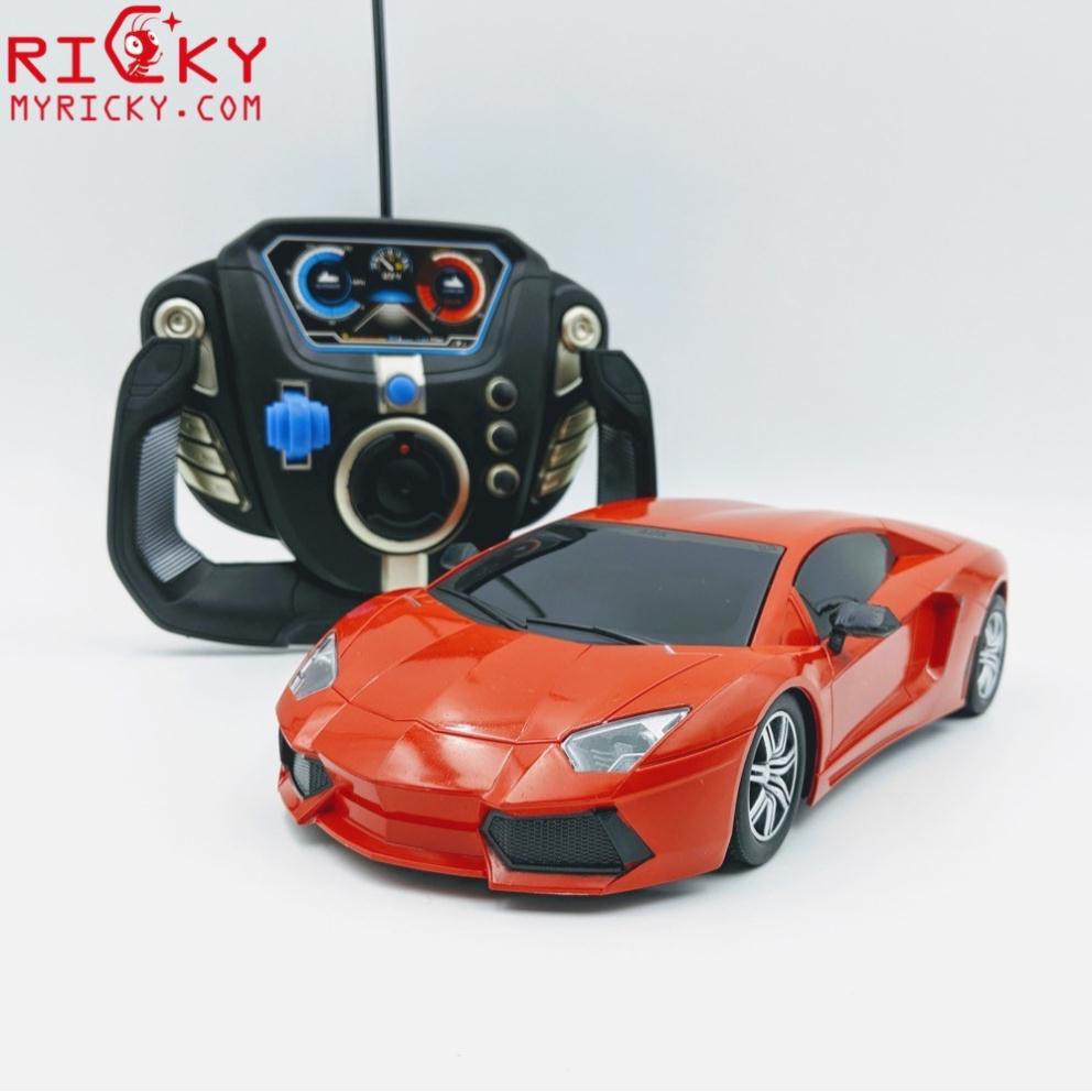 Siêu xe Lamborghini điều khiển bằng vô lăng