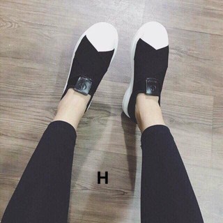 Giày lười độn đế đen trắng