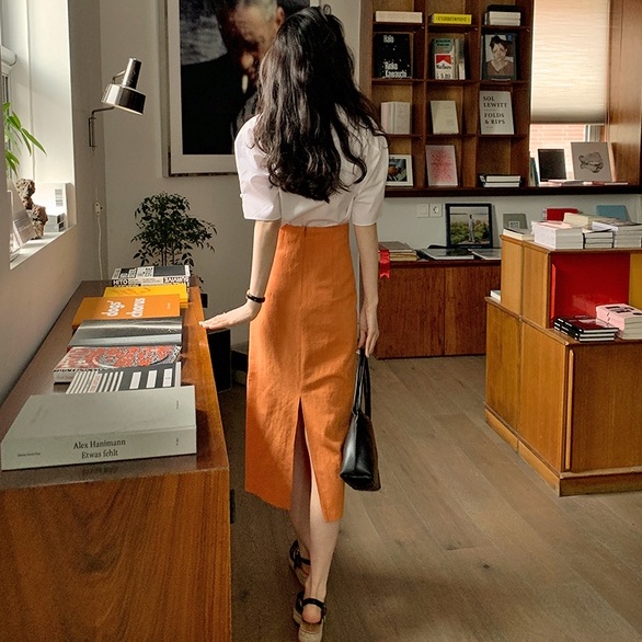 Áo thun tay ngắn cổ tròn họa tiết in chữ/ Chân váy lưng cao thời trang cho nữ 43420 (có bán lẻ)