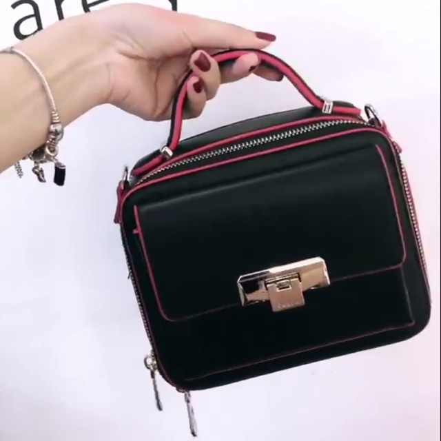 Combo túi và quần áo cho kh