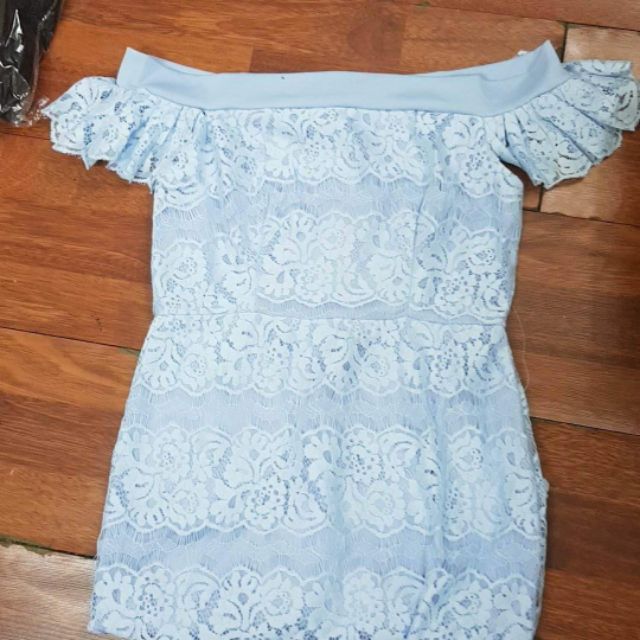 váy ren bẹt vai