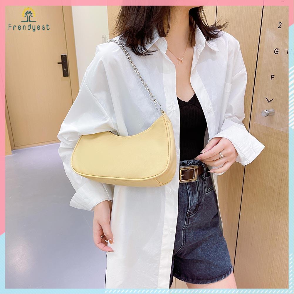Túi xách đeo vai dưới cánh tay màu trơn có tay cầm bằng nylon màu trơn giản dị cho nữ