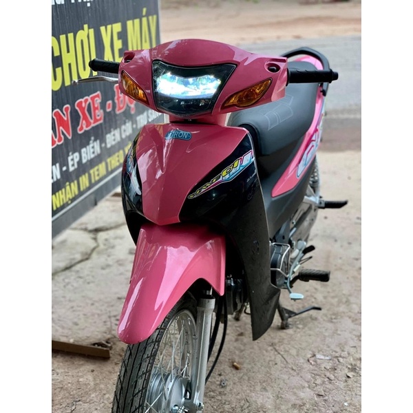 Decal màu hồng 3 lớp, Chuyên dán đổi màu ô tô, xe máy