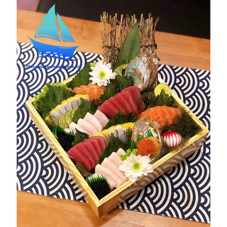 Khay vuông gỗ trang trí sushi sashimi 25cm khay gỗ đựng hải sản cho quán ăn nhà hàng gỗ Thông nhập khẩu