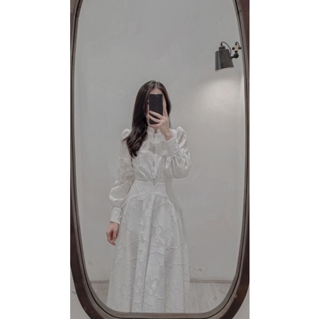 Mẫu váy thiết kế Midi Dress