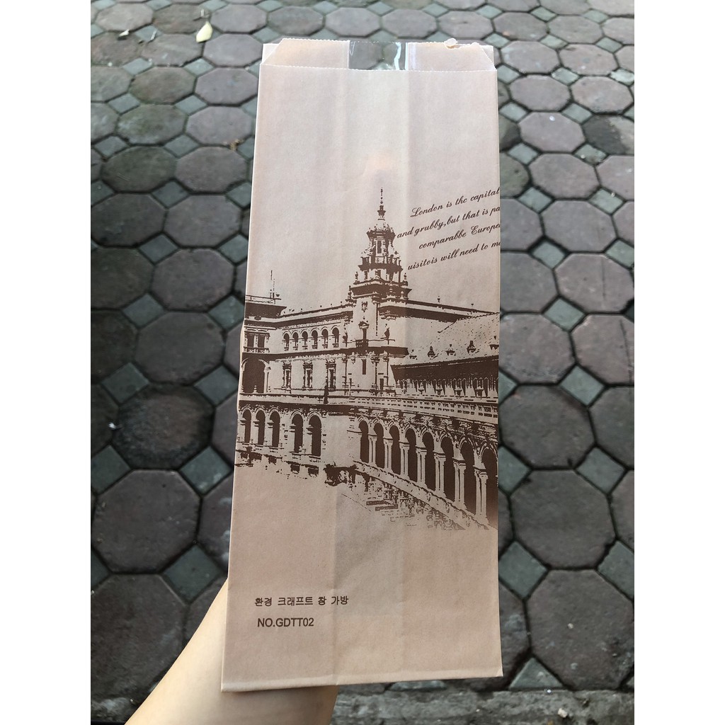 100 túi Bánh Mì Hoa Cúc 300gr Fresh (100 túi +-5)  - Tặng 100 Tem