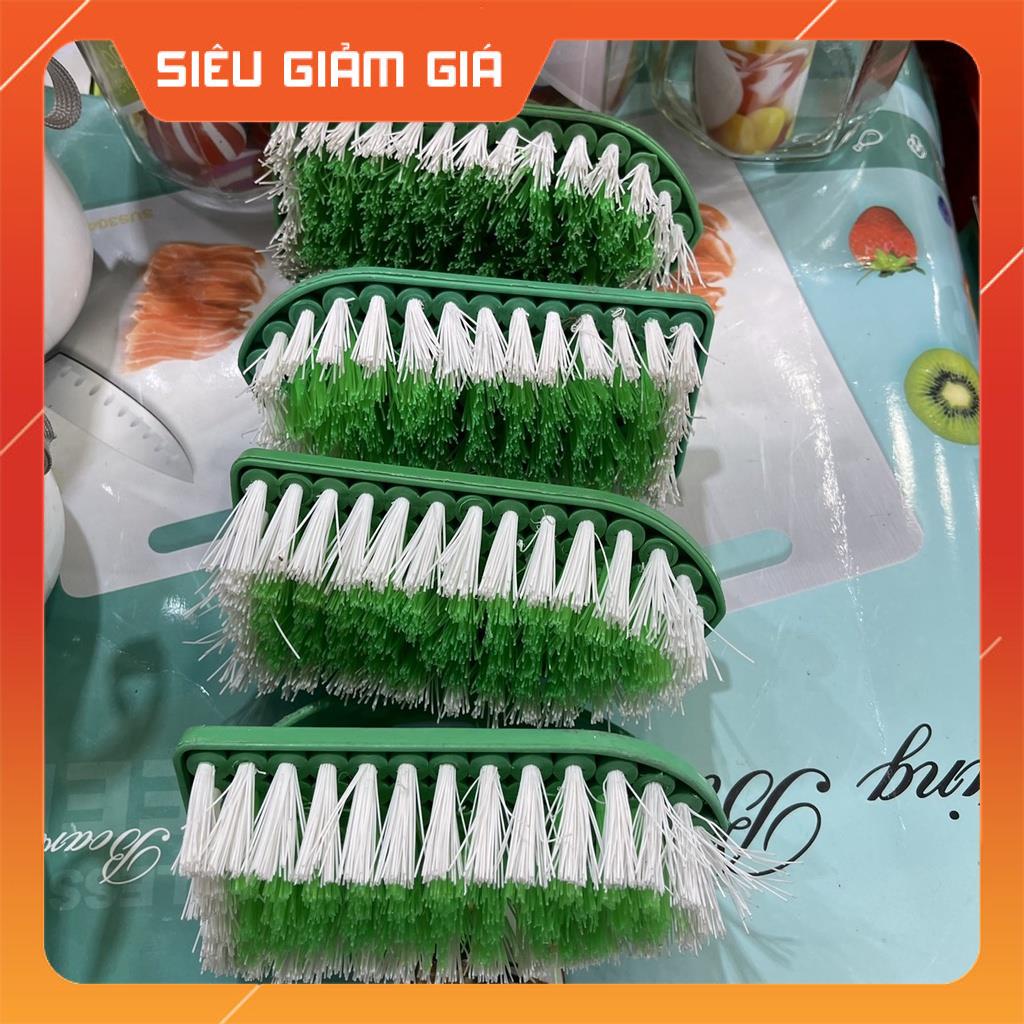 Bộ 4 cái bàn chải chà sàn siêu tiện dụng cho gia đình